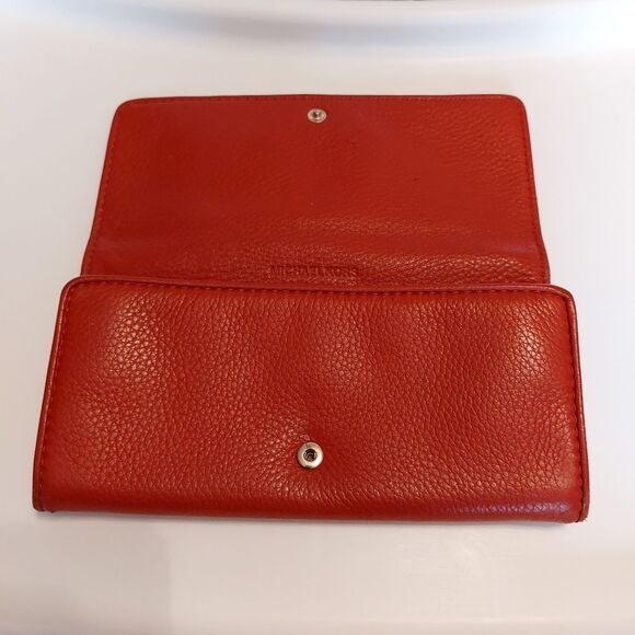 Michael Kors Fulton Soft Leather Red Flap Continental Wallet Gold Tone Logo - Picture 8 of 12